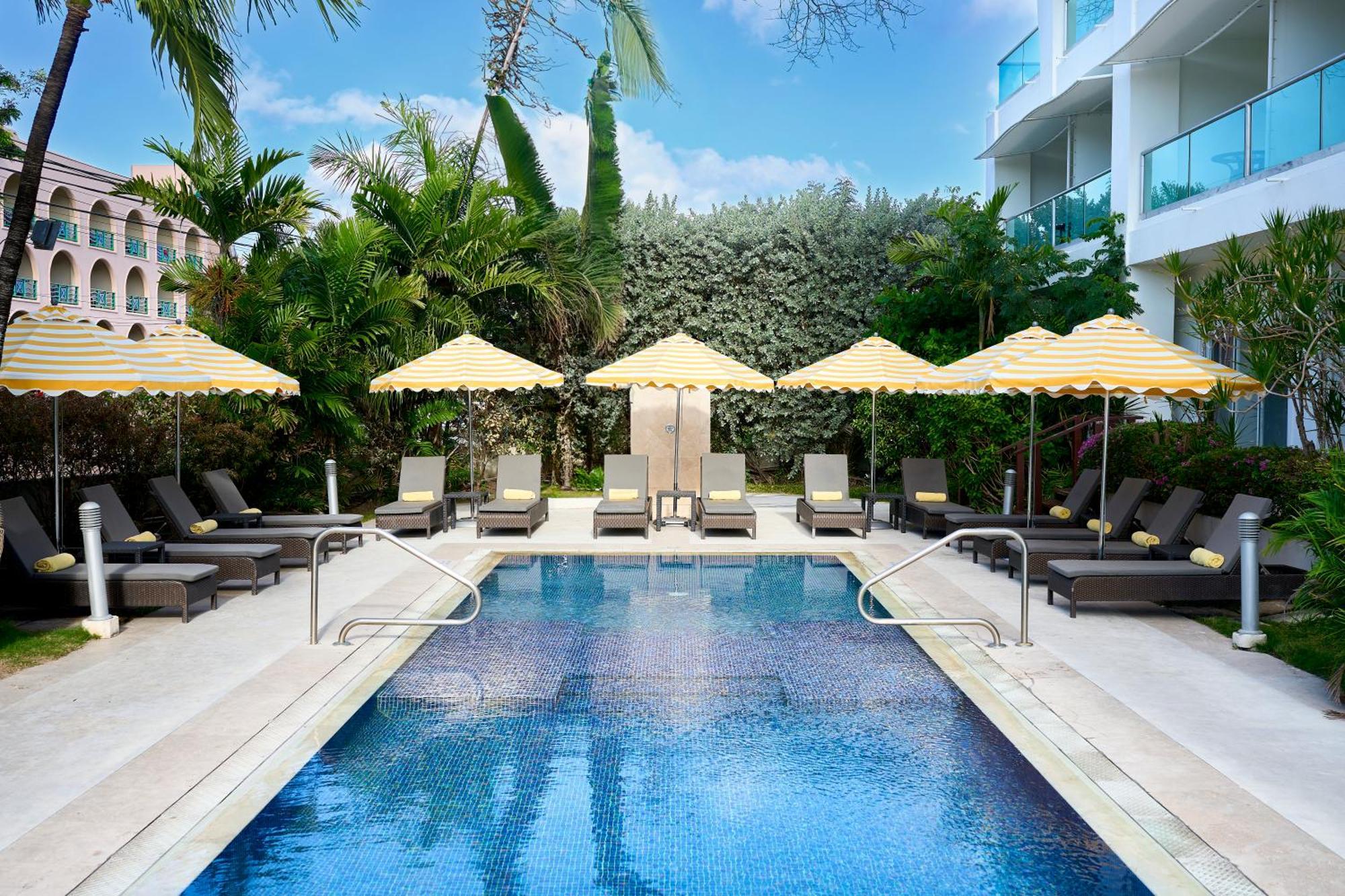 The Rockley By Ocean Hotels - Breakfast Included Μπριτζτάουν Εξωτερικό φωτογραφία