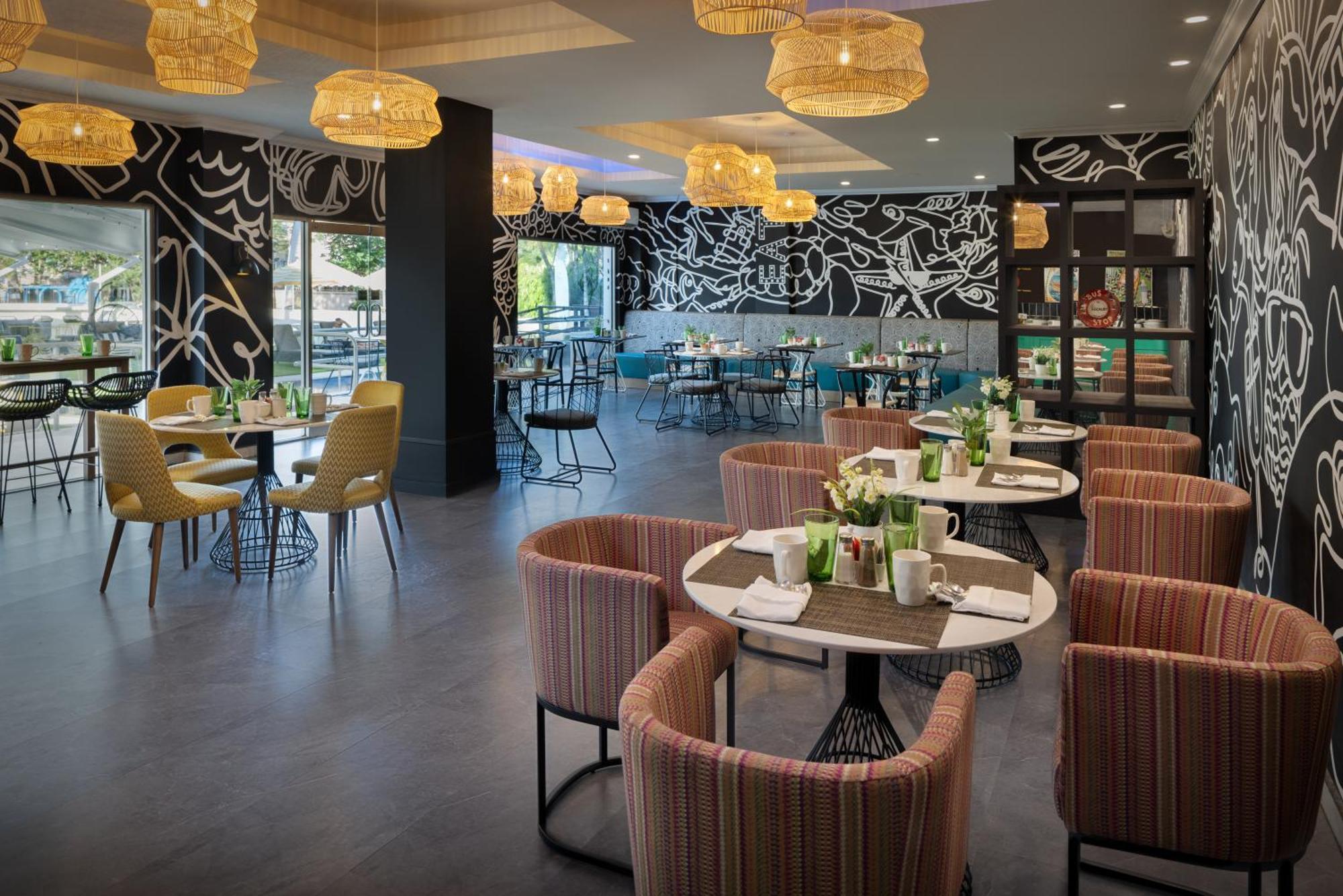 The Rockley By Ocean Hotels - Breakfast Included Μπριτζτάουν Εξωτερικό φωτογραφία