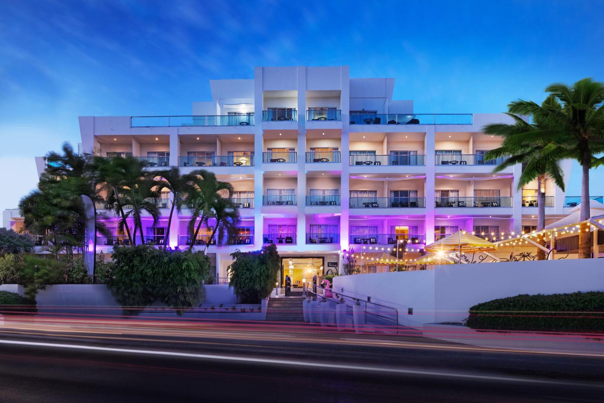 The Rockley By Ocean Hotels - Breakfast Included Μπριτζτάουν Εξωτερικό φωτογραφία